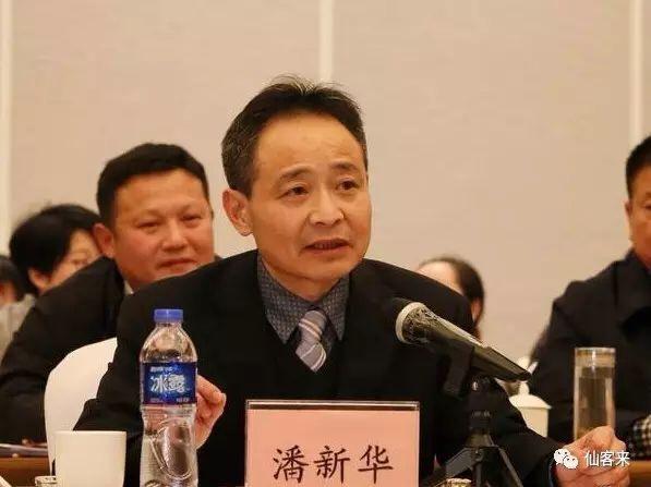 江西仙客來(lái)生物科技有限公司董事長(zhǎng)潘新華 仙客來(lái)靈芝 中國(guó)靈芝十大品牌 江西仙客來(lái)生物科技有限公司董事長(zhǎng)潘新華 仙客來(lái)靈芝 中國(guó)靈芝十大品牌