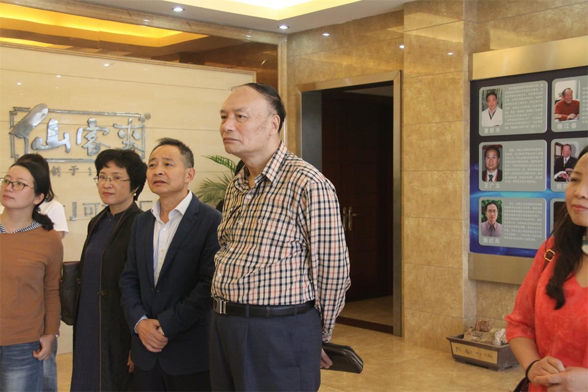 中國(guó)靈芝十大品牌|仙客來(lái)靈芝|仙客來(lái)靈芝破壁孢子粉|仙客來(lái)孢子油|仙客來(lái)靈芝飲片|仙客來(lái)破壁孢子粉|仙客來(lái)靈芝中藥飲片|馳名商標(biāo)|m.tianyabagua.cn|