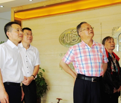 推進(jìn)農(nóng)業(yè)發(fā)展抓好生產(chǎn)落實(shí)，仙客來(lái)因?yàn)樗牡絹?lái)備受鼓舞！