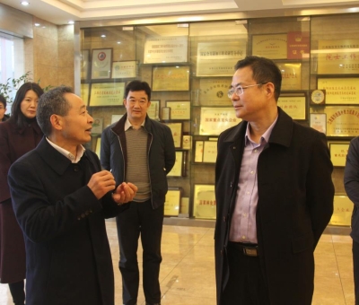 省稅務局領(lǐng)導送政策、送溫暖！為仙客來公司高質(zhì)量發(fā)展助力