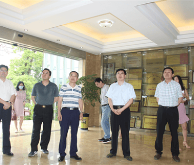 省發(fā)改委、省司法廳到仙客來(lái)公司調(diào)研“優(yōu)化營(yíng)商環(huán)境”