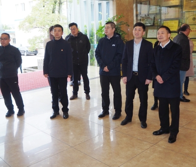 新華社中國經(jīng)濟信息社領導蒞臨仙客來公司調研